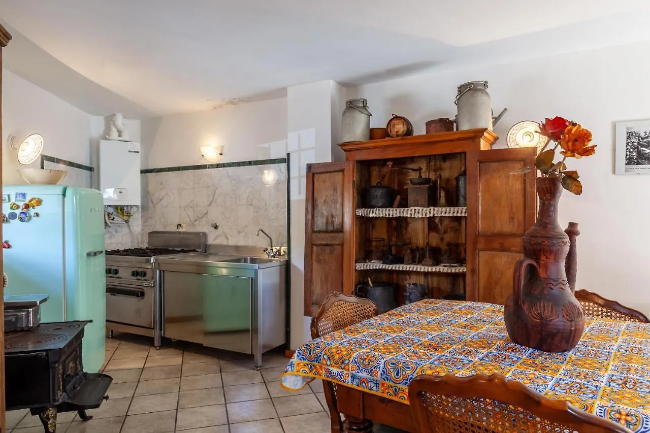 Holiday home Villa Chiara Vigneta Italy