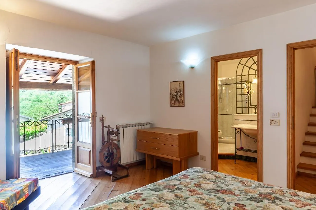 Villa Chiara Vigneta Italy